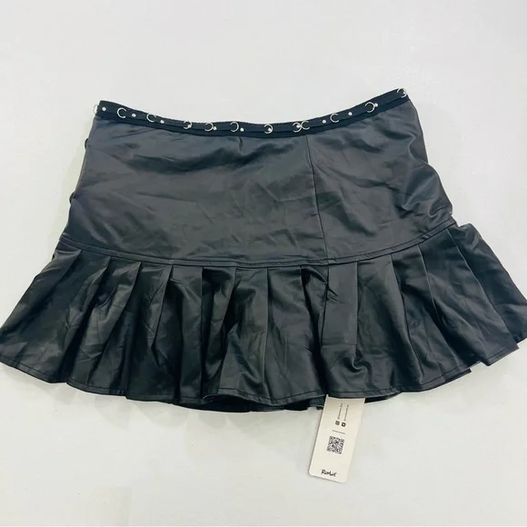 Romwe New With Tags Faux Leather Gothic Alternative Skirt With Zipper Pleated - Picture 4 of 8